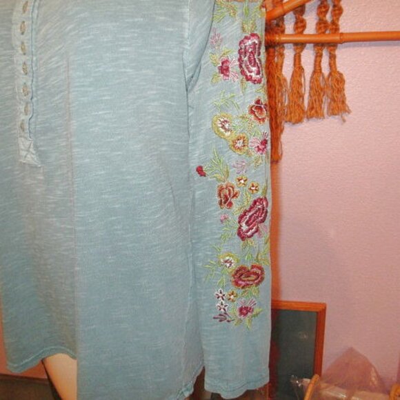 Sundance Embroidered Henley Top Size 1X Slub Knit Tunic Long Sleeves Boho - Picture 4 of 11